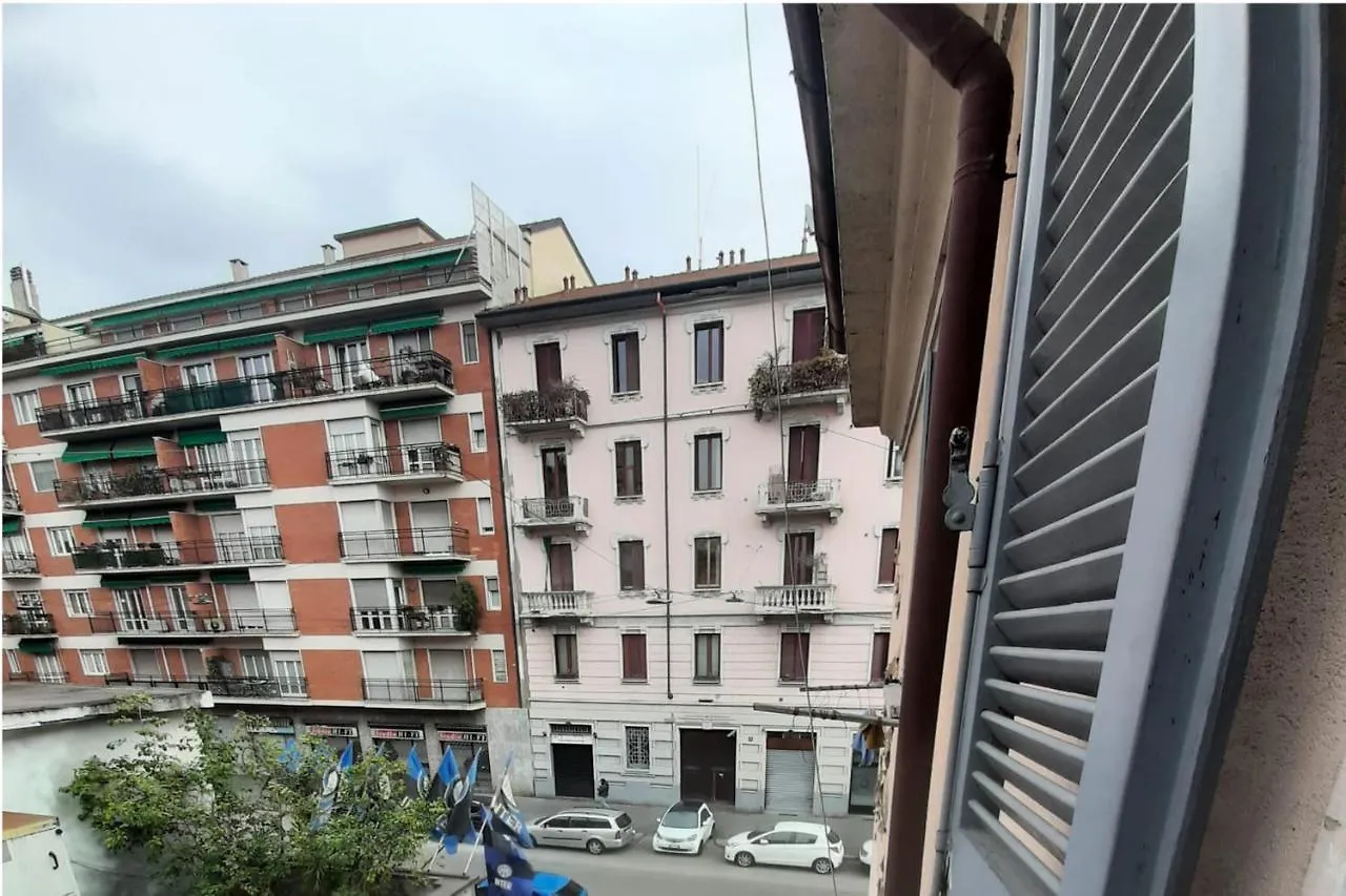 ミラノIl Rifugio Sui Navigli Con Garage Privato Gratuito Aria Condizionata & Wi-Fiアパートメント ミラノ